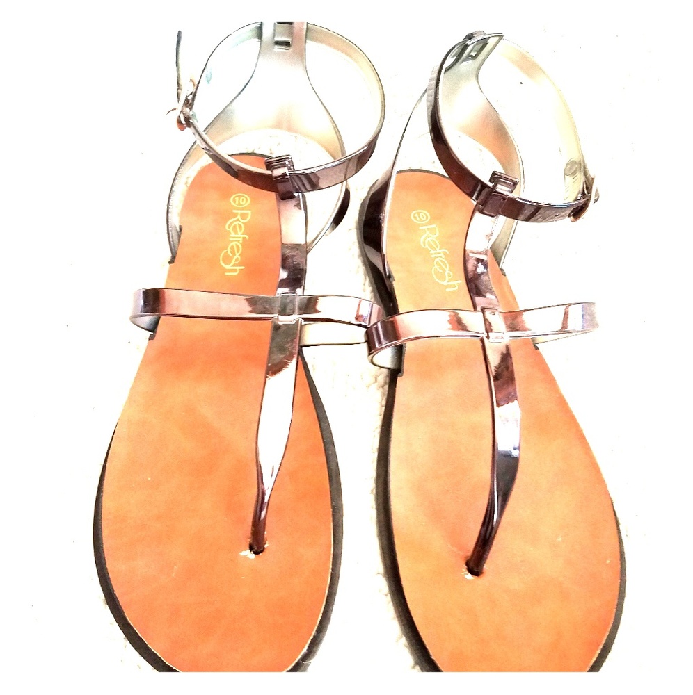 Refresh Pewter Sandals